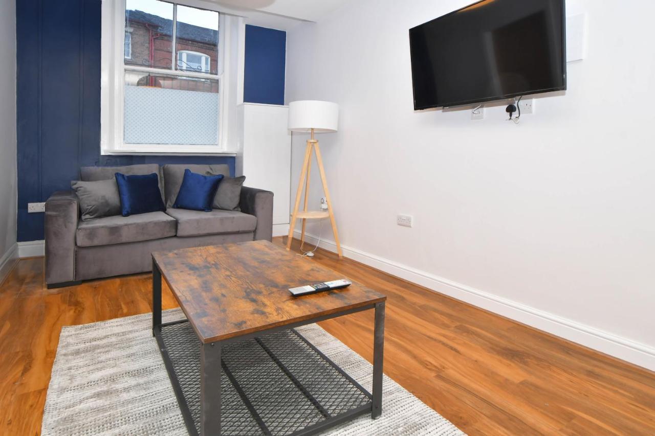 Appartement Westport Road à Stoke-on-Trent Extérieur photo